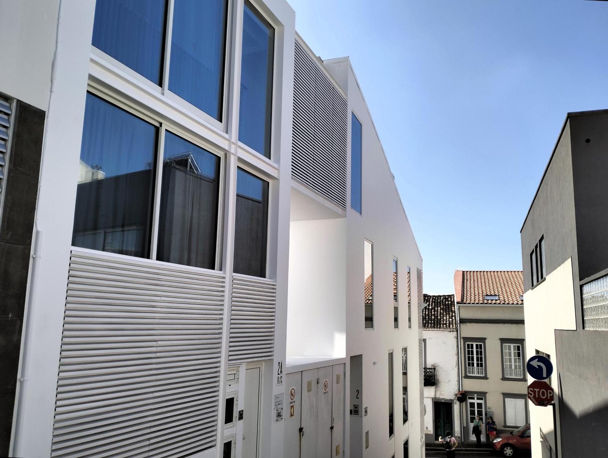 Ladeira Loft - Sea View In The City Center 蓬塔德尔加达 外观 照片